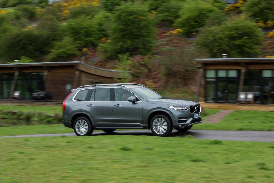 Volvo XC90 D5 Momentum 2015 года  (UK) (фото 7 из 30)